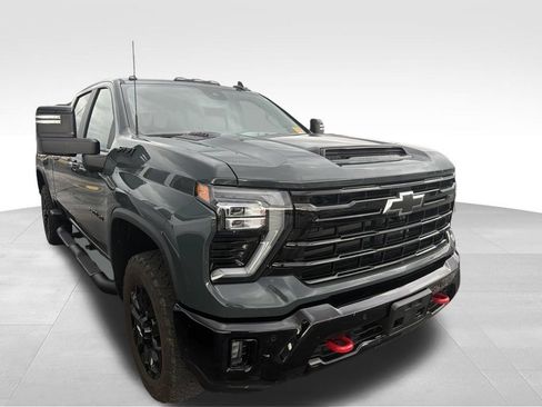 Used 2025 Chevrolet Silverado 2500 LT w/ Trail Boss Package AWD/4WD image 31