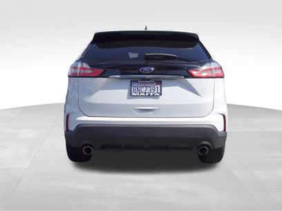 Used 2019 Ford Edge SE w/ SE Fleet Driver's Package