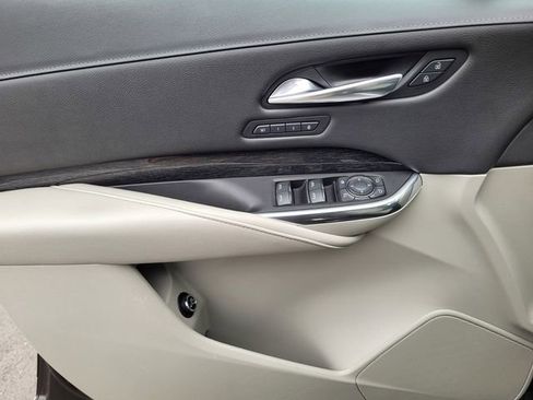 Used 2020 Cadillac XT4 Premium Luxury w/ Technology Package image 18