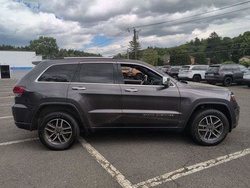 Certified 2021 Jeep Grand Cherokee Limited w/ Sun & Sound Group AWD/4WD image 4