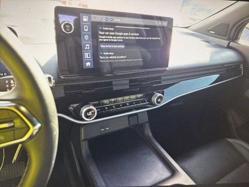 Used 2024 Honda Prologue Touring image 9