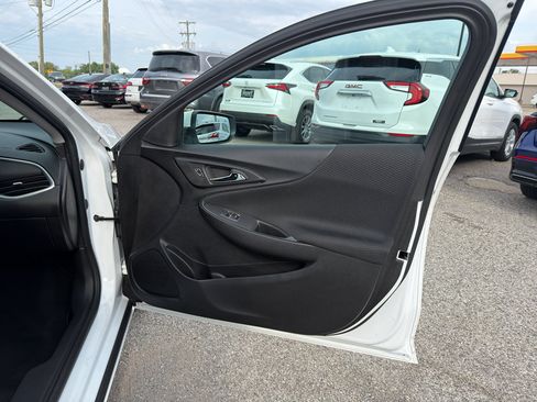 Used 2024 Chevrolet Malibu LS w/ Driver Confidence Package FWD image 19