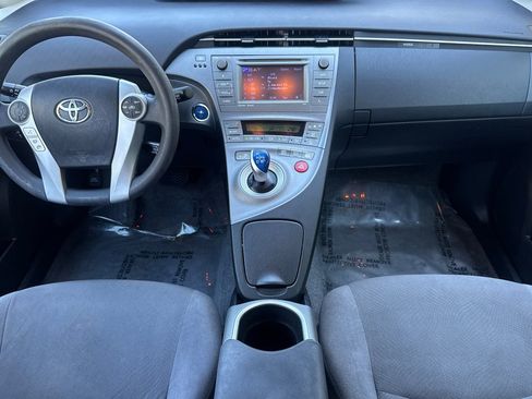 Used 2014 Toyota Prius Three FWD image 16