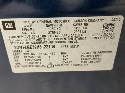 Used 2017 Chevrolet Equinox Premier w/ Enhanced Convenience Package AWD/4WD image 27