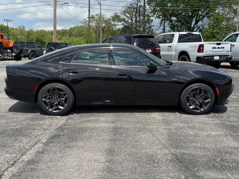 New 2026 Dodge Charger R/T w/ Blacktop Package AWD/4WD image 2