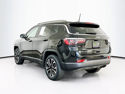 Used 2022 Jeep Compass Limited image 5