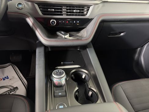 Used 2025 Ford Explorer ST-Line w/ ST-Line Street Pack image 24