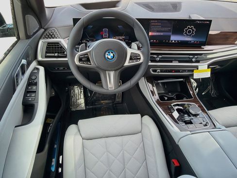 New 2026 BMW X5 xDrive50e w/ M Sport Package AWD/4WD image 17