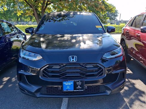 Used 2024 Honda HR-V Sport image 2