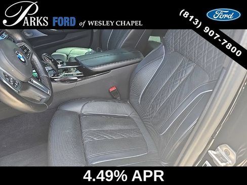 Used 2021 BMW M550i xDrive w/ Executive Package AWD/4WD image 9