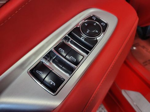 Used 2024 Chevrolet Corvette Stingray Premium Conv w/ Z51 Performance Package image 15