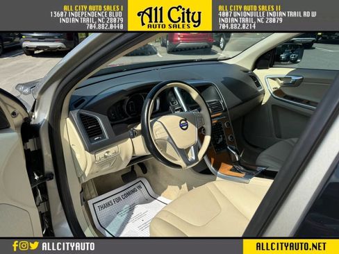 Used 2015 Volvo XC60 T5 Premier w/ Proximity Package FWD image 11