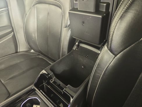 Used 2023 Jeep Grand Cherokee L Overland image 30