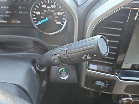 Used 2022 Ford F350 Lariat w/ Lariat Ultimate Package image 11