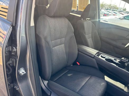 Used 2025 Nissan Rogue SV AWD/4WD image 37