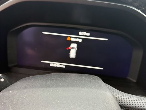 Used 2023 Mitsubishi Outlander AWD image 10