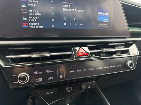 Used 2024 Kia Niro Wind w/ Wind Preserve Package image 23