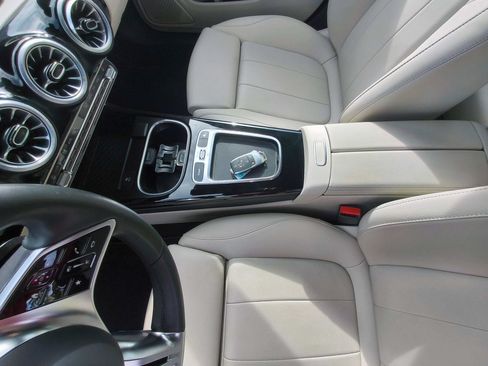 Used 2025 Mercedes-Benz CLA 250 4MATIC image 10