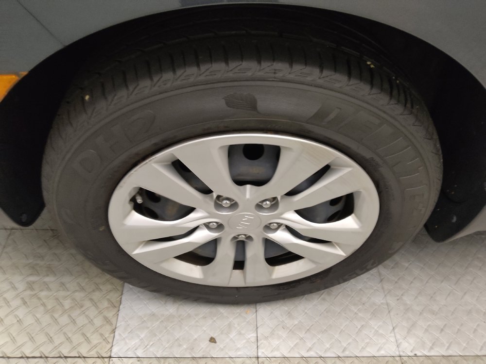 Used 2020 Kia Soul LX FWD image 31