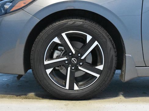 Certified 2025 Nissan Sentra SV w/ Lighting Package FWD image 21