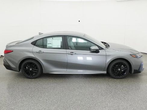 New 2026 Toyota Camry SE image 11