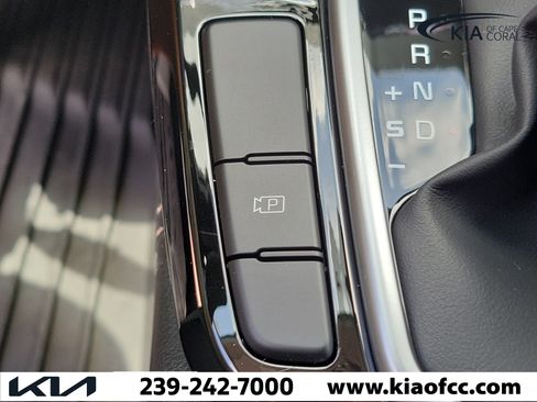 New 2026 Kia Seltos S FWD image 28