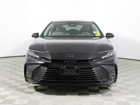 Used 2025 Toyota Camry LE w/ Convenience Package FWD image 22