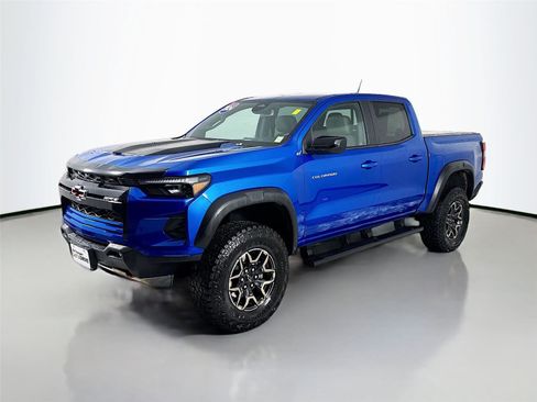 Used 2024 Chevrolet Colorado ZR2 w/ Safety Package image 5