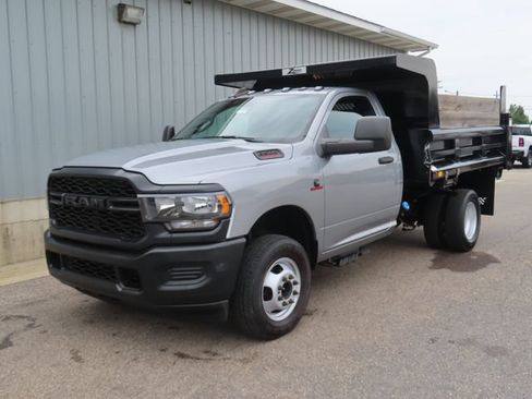 Used 2024 RAM 3500 Tradesman w/ Cold Weather Group AWD/4WD image 7