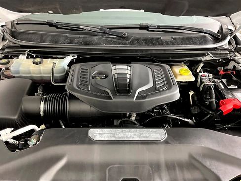 Used 2024 Jeep Wagoneer L Series II AWD/4WD image 30