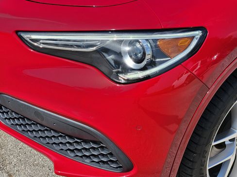 Used 2020 Alfa Romeo Stelvio Ti Sport AWD/4WD image 27