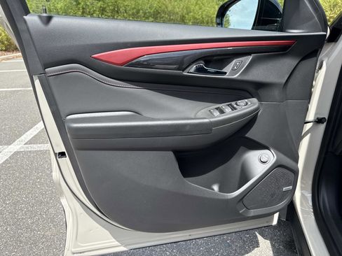 New 2026 Chevrolet TrailBlazer RS w/ Convenience Package FWD image 17