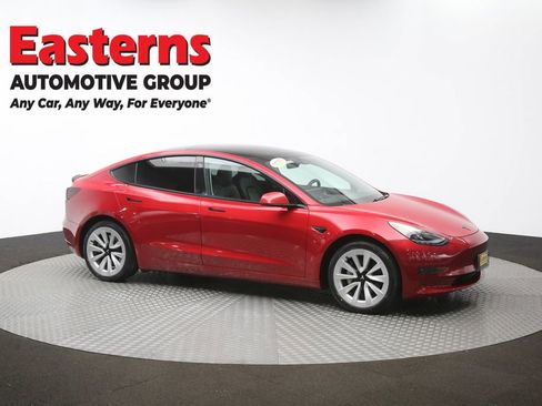 Used 2021 Tesla Model 3 Standard Range Plus image 44