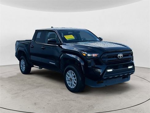 Used 2024 Toyota Tacoma SR5 image 7