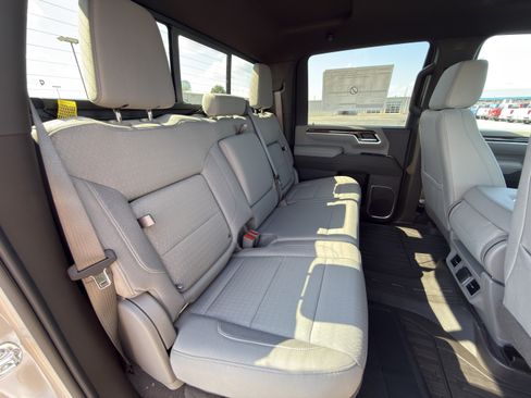 New 2026 GMC Sierra 2500 SLE w/ SLE Value Package; AWD/4WD image 18