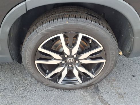 Used 2019 Honda Pilot Touring image 9