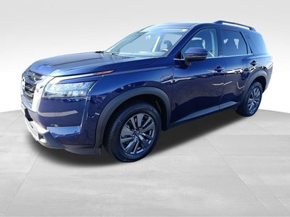 Used 2024 Nissan Pathfinder SV