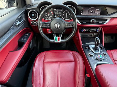 Used 2021 Alfa Romeo Stelvio Sprint w/ Nero Edizione AWD/4WD image 24