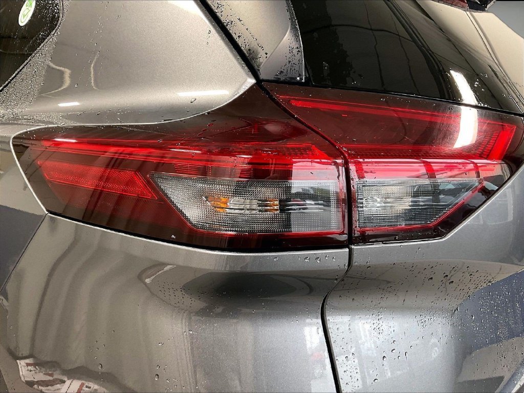 Certified 2023 Nissan Rogue SV AWD/4WD image 34