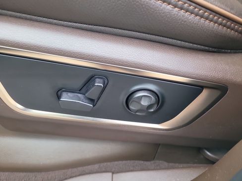 Used 2025 RAM 1500 Limited AWD/4WD image 23