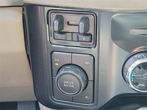 New 2025 Ford F350 Platinum w/ Platinum Plus Package image 12