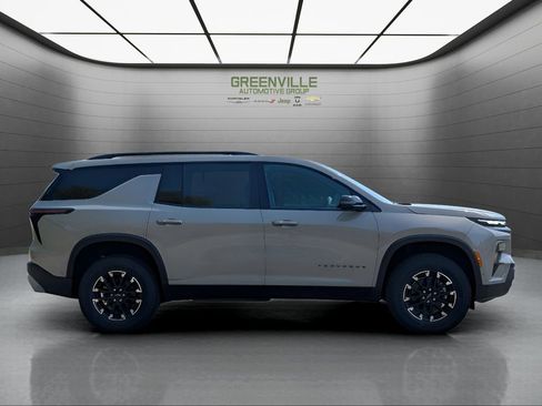 New 2026 Chevrolet Traverse Z71 w/ Enhanced Driving Package AWD/4WD image 9