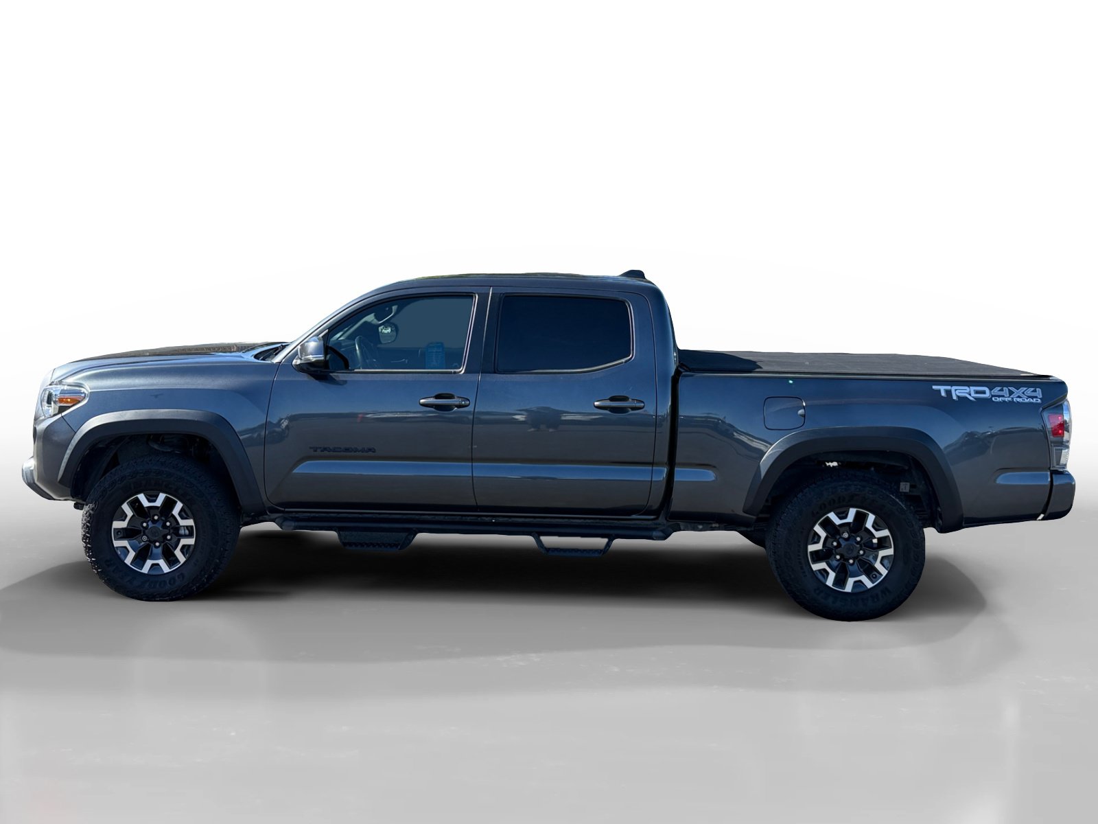 Used 2023 Toyota Tacoma TRD Off-Road w/ Advanced Technology Package AWD/4WD image 2