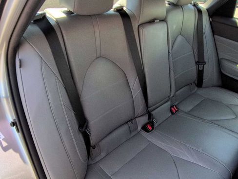Used 2020 Toyota Avalon Limited w/ All Weather Liner Package FWD image 27
