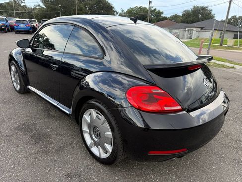 Used 2013 Volkswagen Beetle R-Line FWD image 7