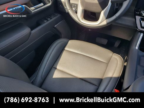 New 2025 GMC Sierra 3500 Denali w/ Denali Reserve Package image 13