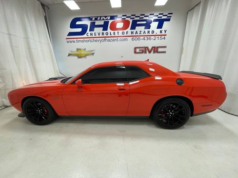 Used 2023 Dodge Challenger R/T w/ Plus Package RWD image 9