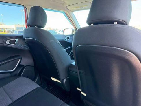 Used 2020 Kia Soul GT-Line FWD image 14