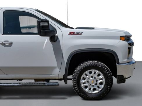Used 2022 Chevrolet Silverado 2500 LT w/ Convenience Package AWD/4WD image 7