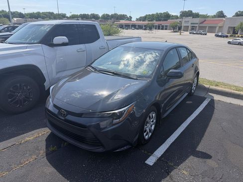 Used 2026 Toyota Corolla LE FWD image 17
